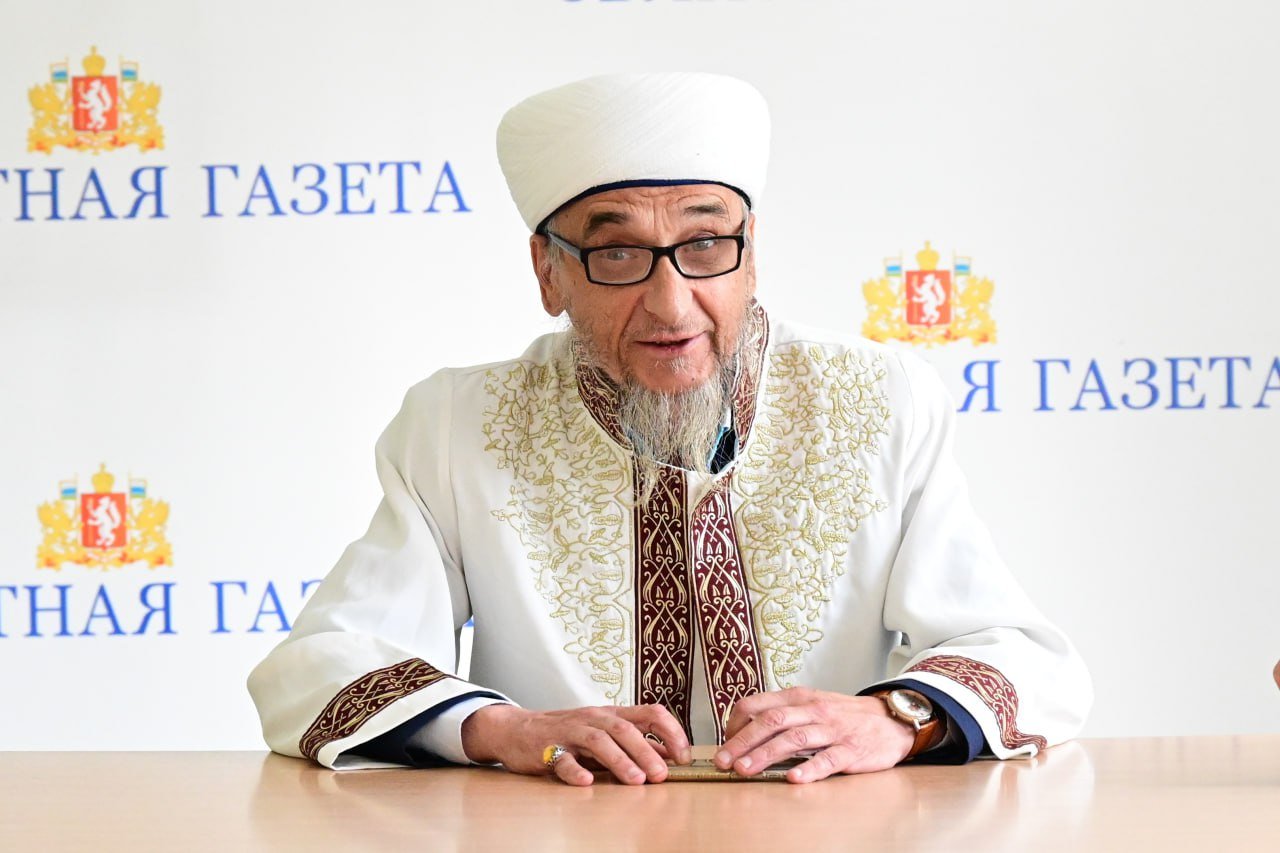 Губернатор Свердловской области выразил благодарность муфтию Ашарину за вклад в развитие региона