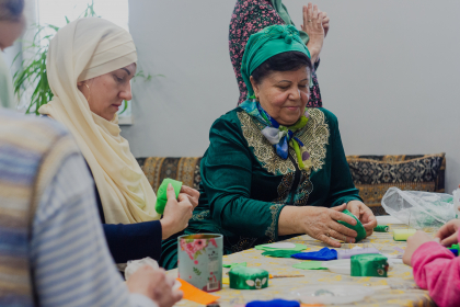 В Луганской Соборной мечети состоялся мастер-класс по шитью татарских тюбетеек