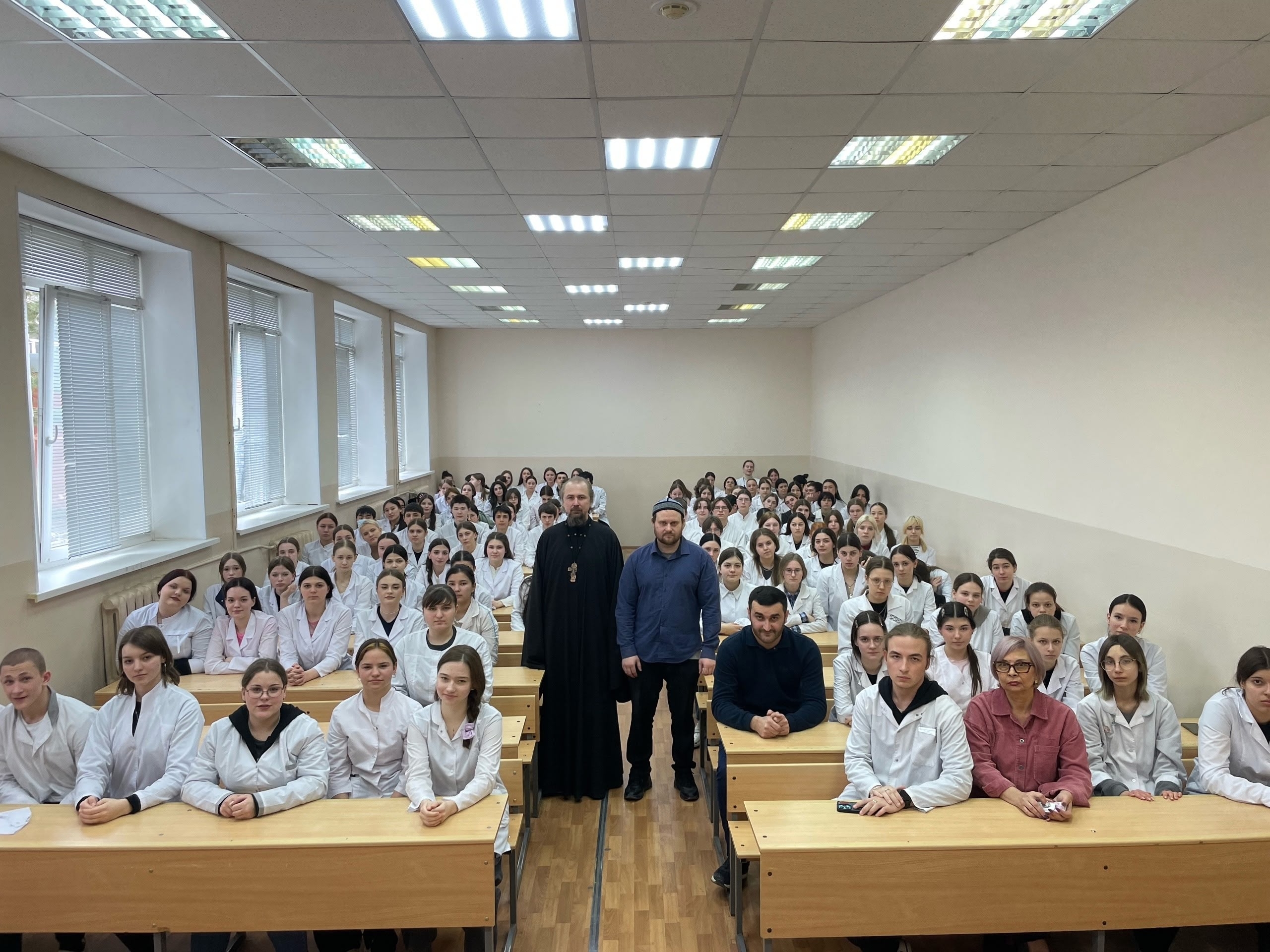 В Волгоградской области обсудили вопросы противодействия терроризму и укрепления межнациональных отношений