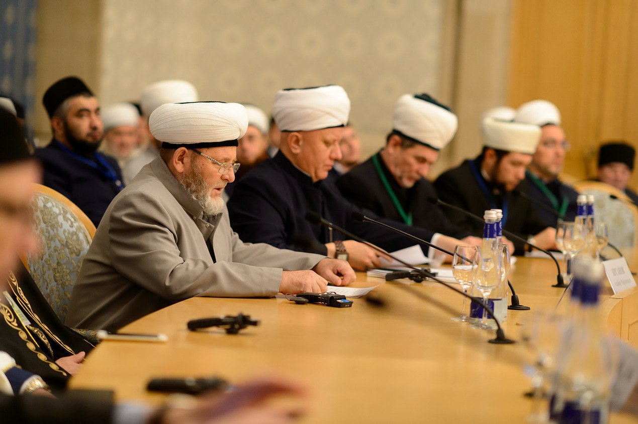 К 10-летию создания Духовного собрания мусульман России