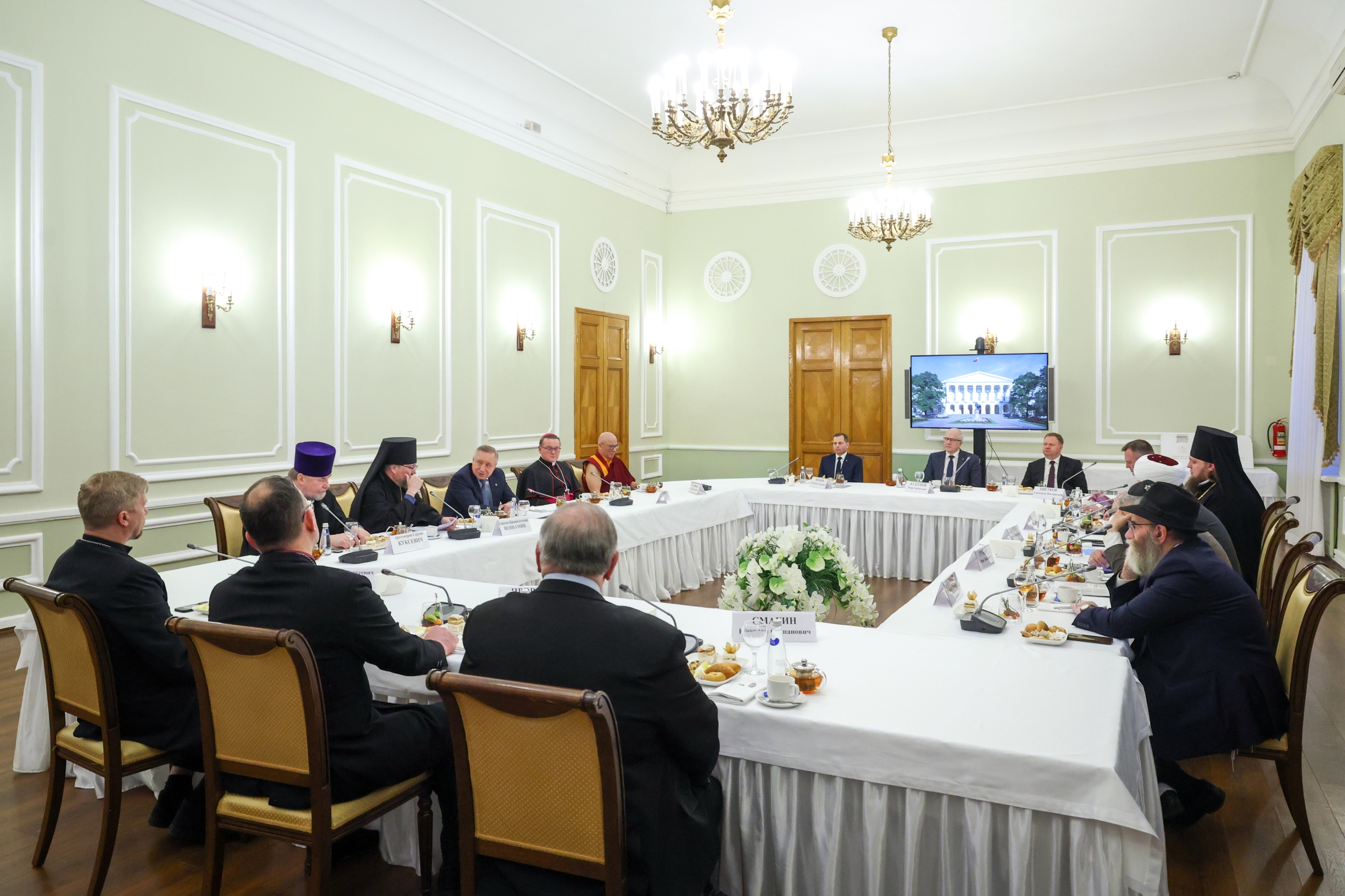 Муфтий Равиль- хазрат Панчеев рассказал губернатору о дальнейшем развитии мусульманской общины Северной столицы