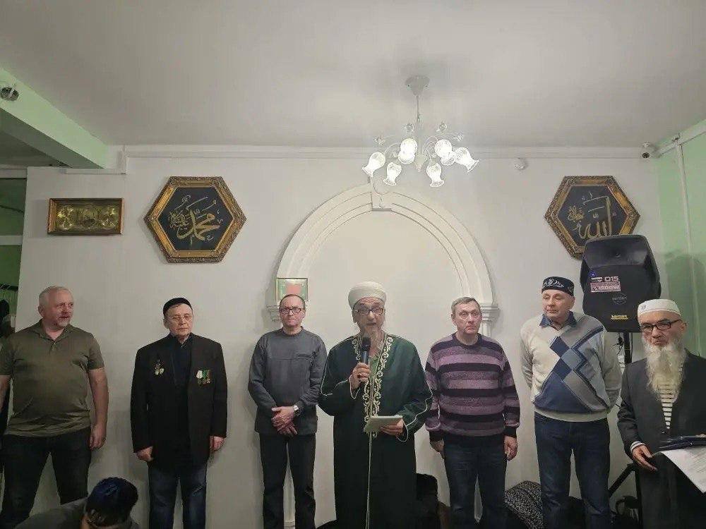 Ифтар в Екатеринбурге объединил поколения и общественных деятелей